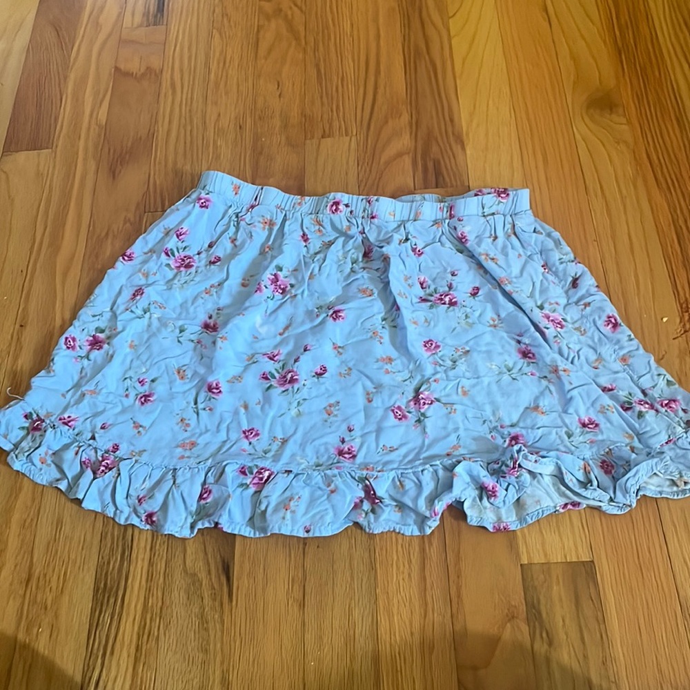 Live to be Spoiled Women’s Floral Blue Skirt, Size XL